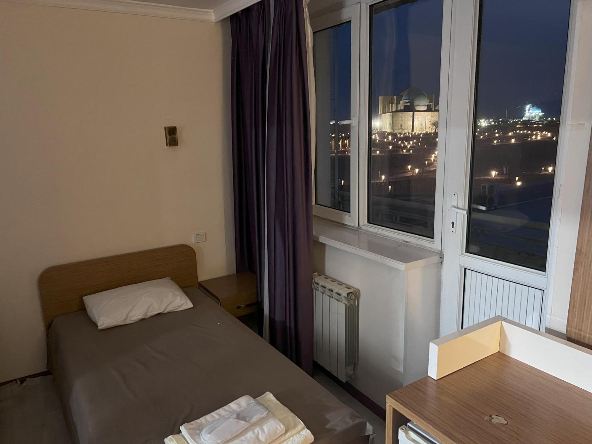 Yassy Hotel, Turkistan Dış mekan fotoğraf