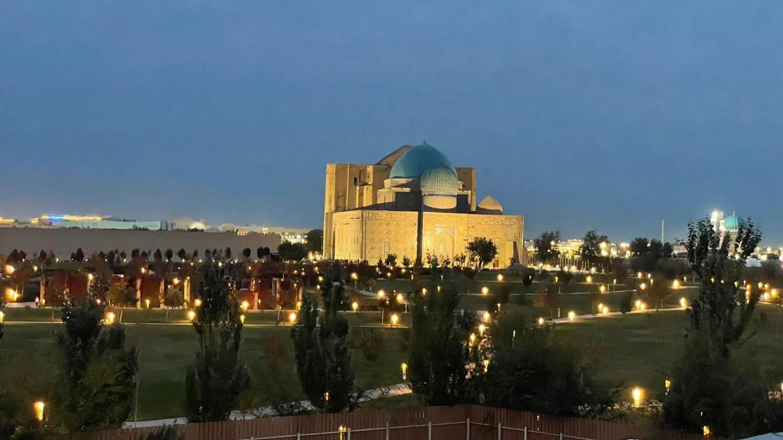 Yassy Hotel, Turkistan Dış mekan fotoğraf