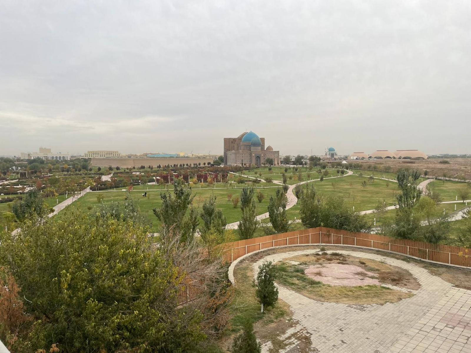 Yassy Hotel, Turkistan Dış mekan fotoğraf